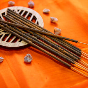 Balsamic Amber Incense Sticks - Image 3